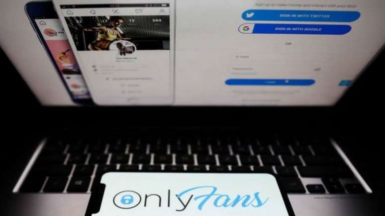 Especialistas chamam aten&ccedil;&atilde;o para quest&otilde;es de seguran&ccedil;a de dados e depend&ecirc;ncia do modelo de neg&oacute;cios de plataformas com o OnlyFans