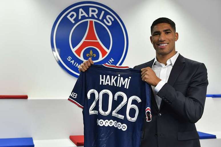 Hamiki em sua chegada ao PSG, com o qual assinou compromisso até 2026