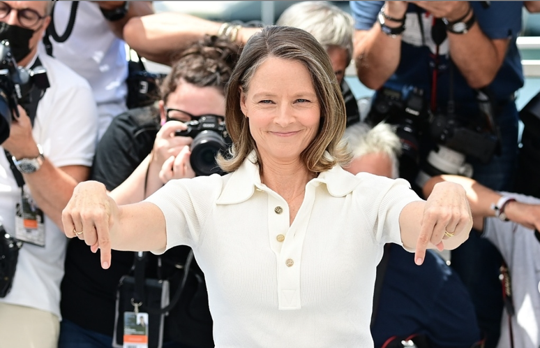 Jodie Foster, homenageada desta edição, chega para sessão de fotos