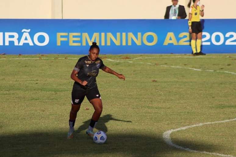 Jogadora de 21 anos tem passagem por São Paulo, São José e América-MG (Divulgação/Ceará)