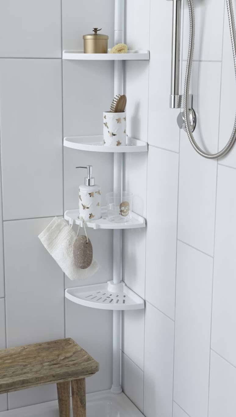 35. Cantoneira para banheiro de pl&aacute;stico &ndash; Foto Compactor