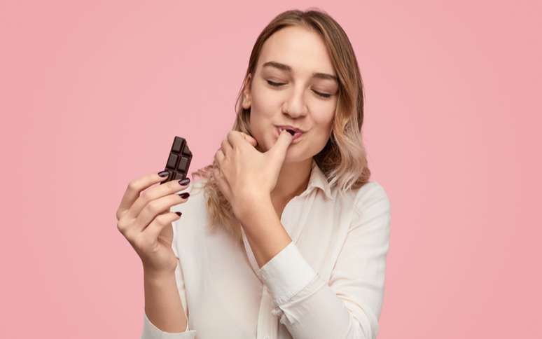 Dia do chocolate: quais s&atilde;o seus benef&iacute;cios e malef&iacute;cios?