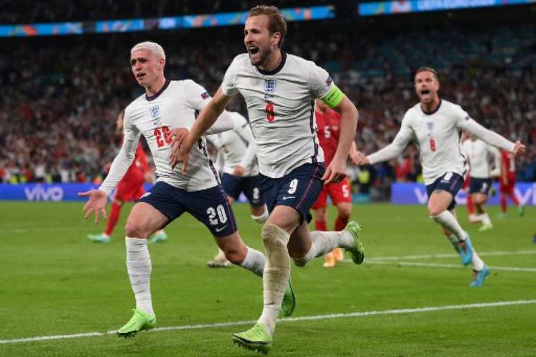 Kane marcou o gol da vitória inglesa (Foto: LAURENCE GRIFFITHS / POOL / AFP)