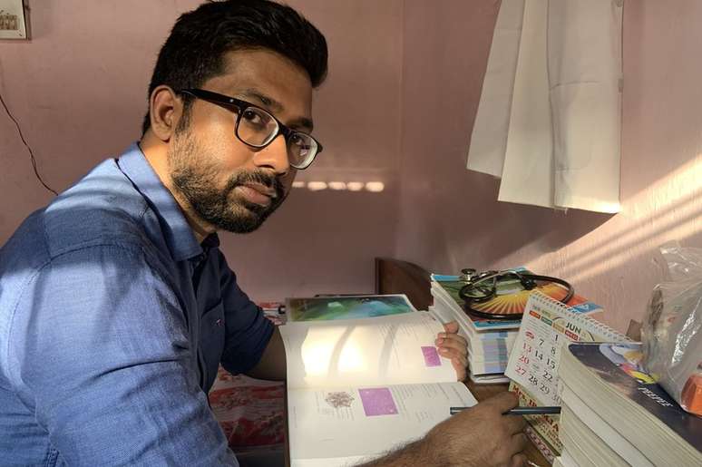 Senapati foi brutalmente espancado ap&oacute;s um paciente morrer no hospital onde ele trabalhava