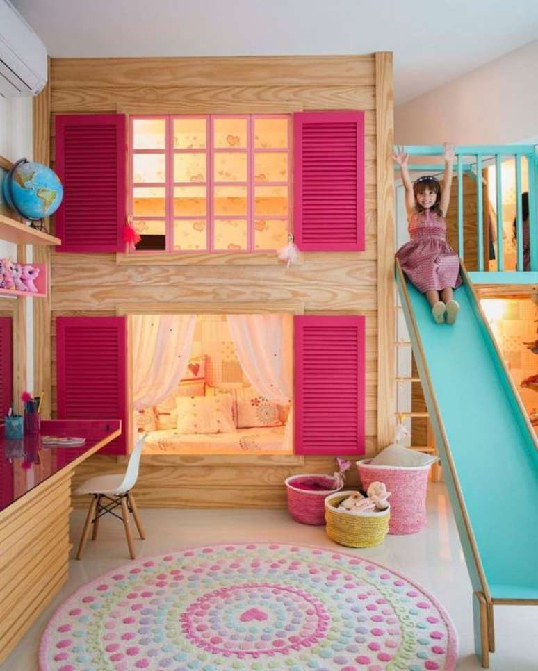 6. Beliche de madeira no formato de casa e com escorregador &ndash; Foto Pinterest