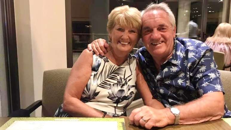 Janis e Malcolm Brown de f&eacute;rias na Turquia antes de ele adoecer