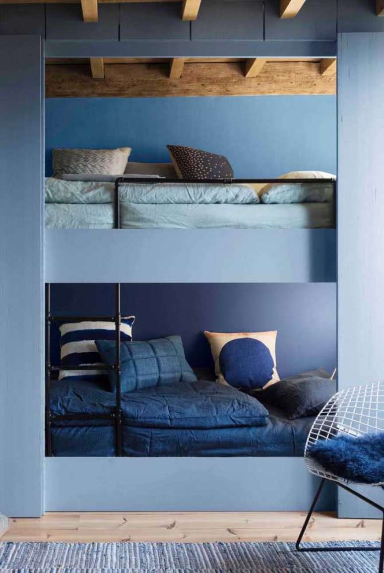 2. Beliche de madeira pintada de azul &ndash; Foto Pinterest