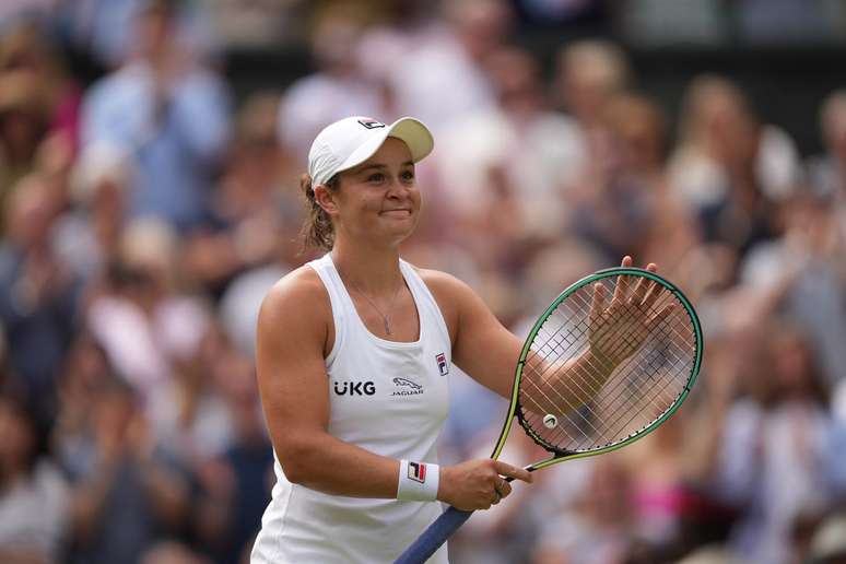 Barty venceu nesta quinta-feira e está na final de Wimbledon Divulgação/ Wimbledon