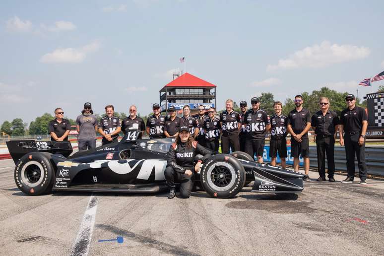 Tatiana Calderón testou com a Foyt em Mid-Ohio 