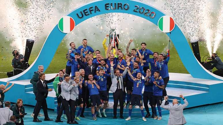 Itália foi campeã da Eurocopa neste domingo ao bater a Inglaterra nos pênaltis (Catherine Ivill / POOL / AFP)