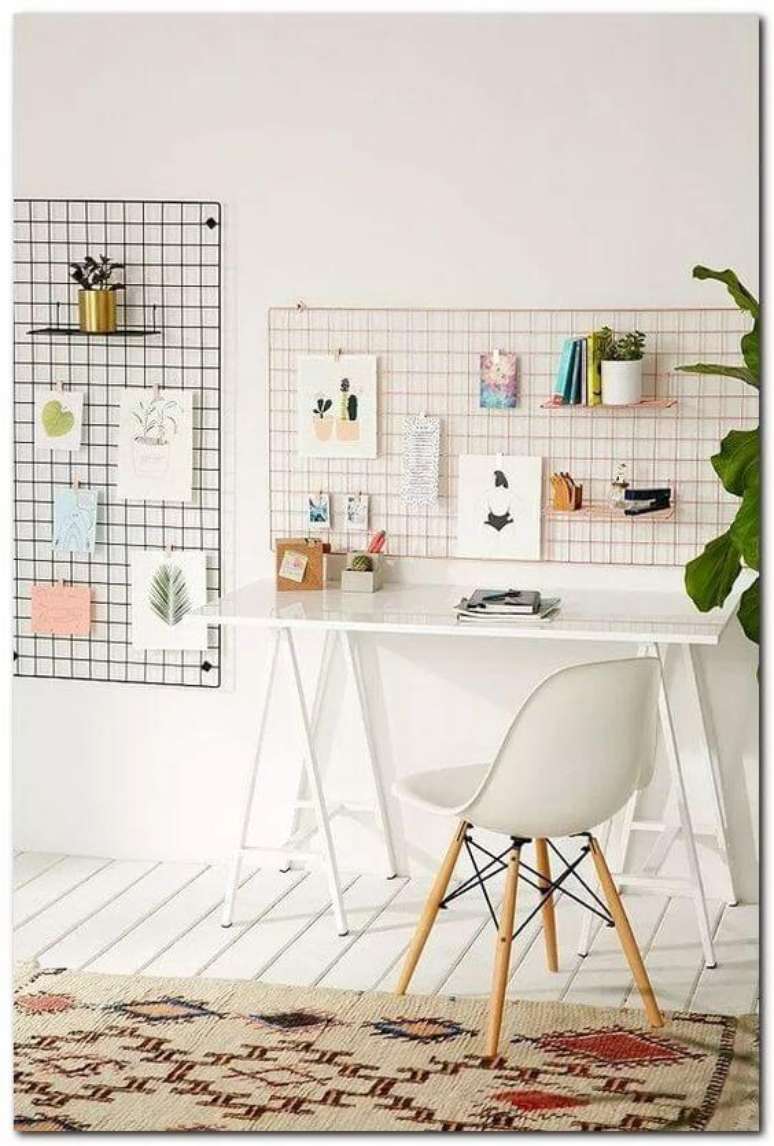 40. Mesa cavalete para escrit&oacute;rio branco e minimalista &ndash; Foto Confidence