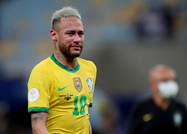 Neymar chorou após a derrota na decisão 