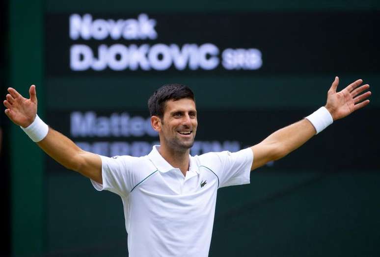 Novak Djokovic comemora ao vencer final de Wimbledon
11/07/2021 Pool via REUTERS/David Gray