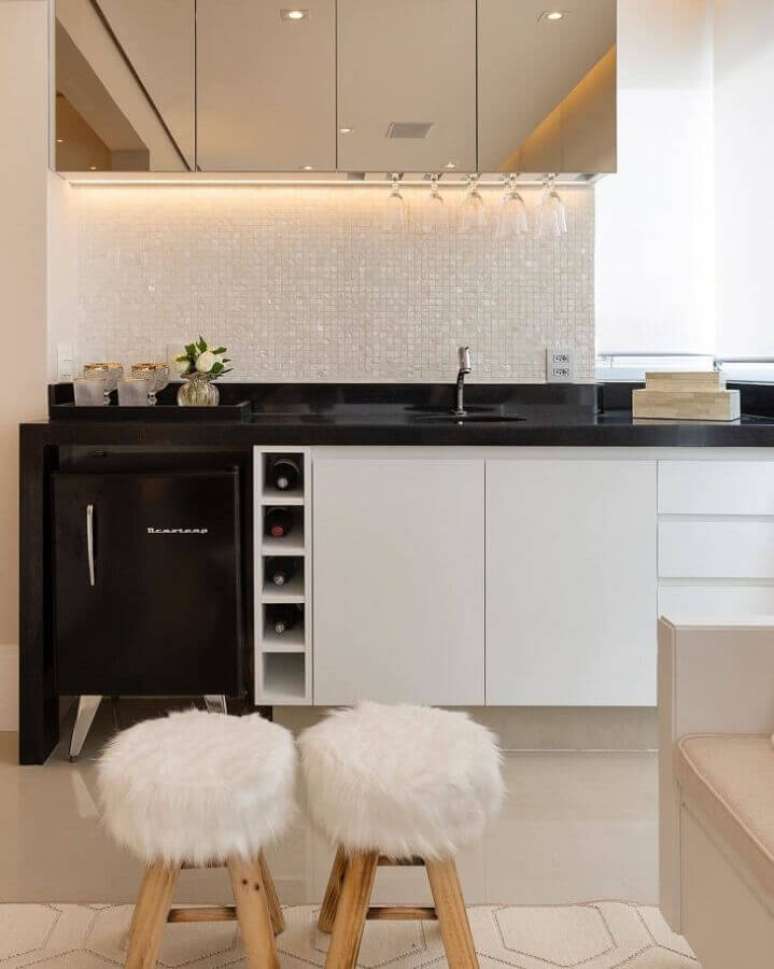 85. Pastilha adesiva para cozinha moderna – Foto Monise Rosa Arquitetura