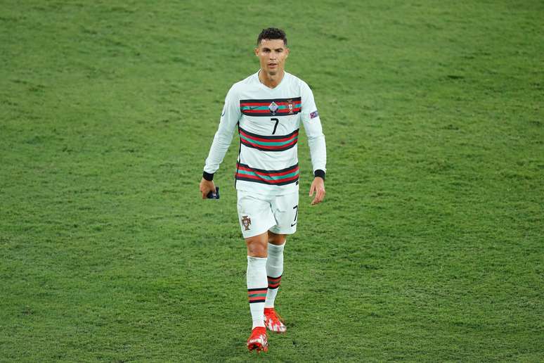 Cristiano Ronaldo foi um dos artilheiros da Eurocopa, mas ficou fora da seleção do torneio