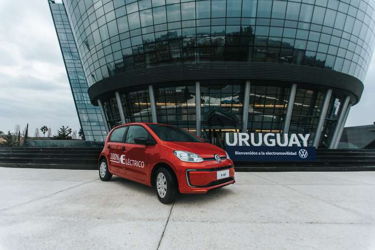 Volkswagen e-Up: estreia no Uruguai.