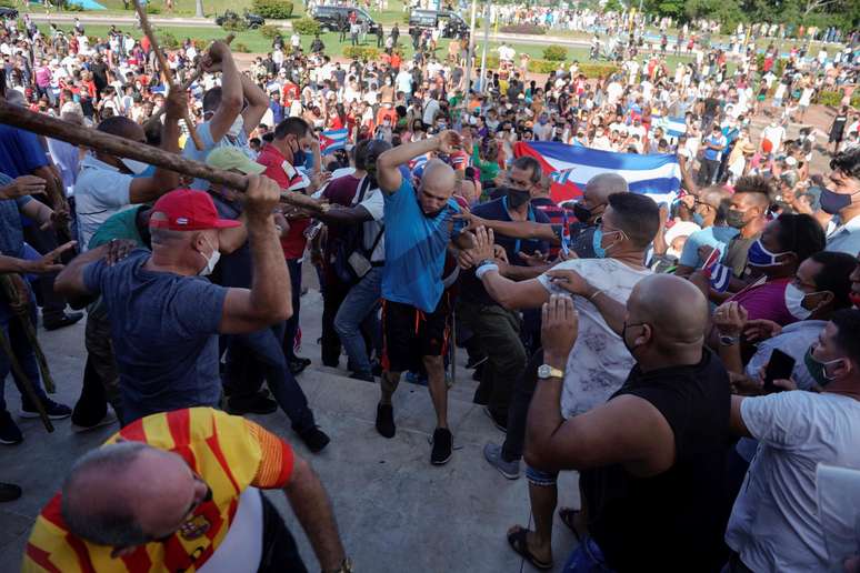 Confusão durante protestos em Havana, Cuba