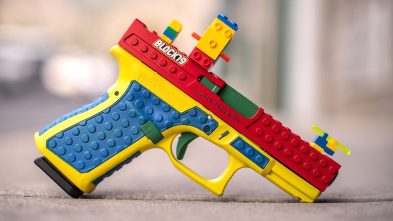 Arma de fogo Block19, que se parece a um brinquedo, foi chamada de 'irresponsável' e 'perigosa'