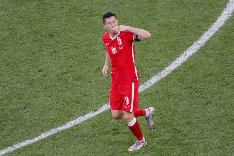 Lewandowski ainda não tem futuro definido (Foto: MAXIM SHEMETOV / POOL / AFP)