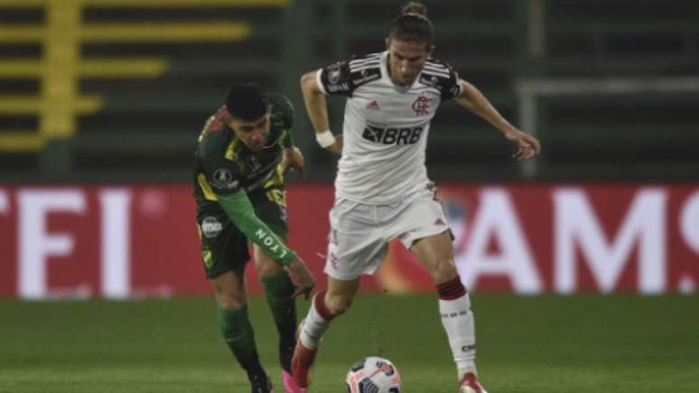 Fla de Filipe saiu na frente (Foto: GUSTAVO GARELLO / POOL / AFP)