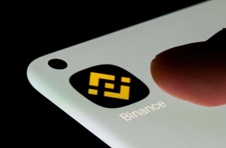 Aplicativo da Binance na tela de um celular
13/07/2021 REUTERS/Dado Ruvic/Ilustra&ccedil;&atilde;o/Foto de arquivo