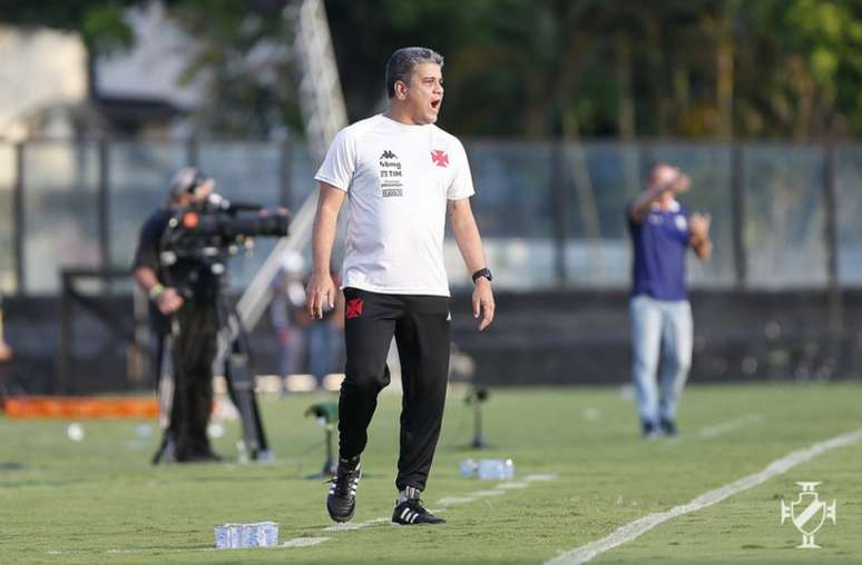 Marcelo Cabo elogiou os jogadores que entraram bem no segundo tempo (Rafael Ribeiro/Vasco)