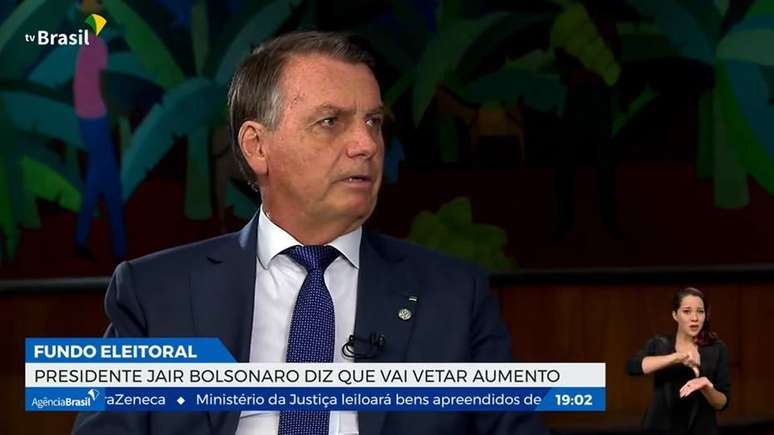O presidente da República, Jair Bolsonaro, em entrevista.