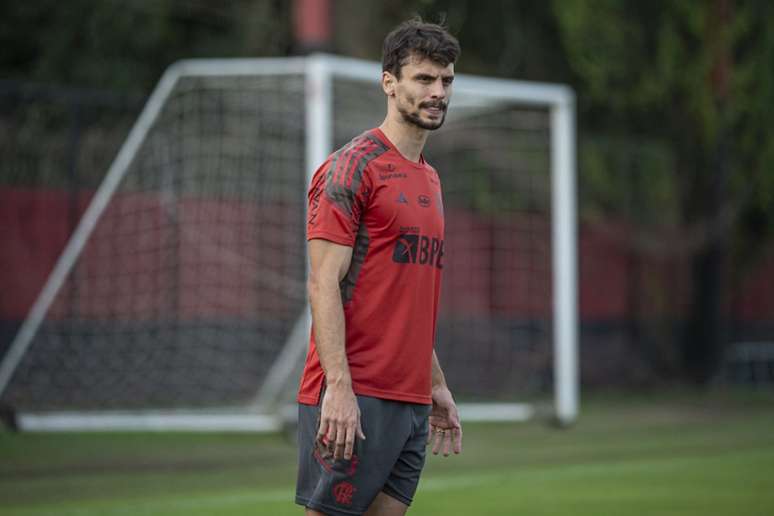 Rodrigo Caio pode reforçar o Flamengo contra o Defensa y Justicia (Foto: Alexandre Vidal/Flamengo)