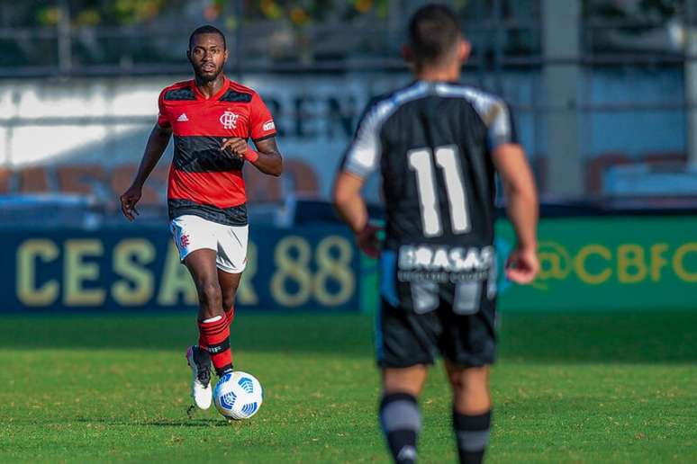 Otávio em ação pelo time sub-20 do Flamengo (Foto: Marcelo Cortes/Flamengo)