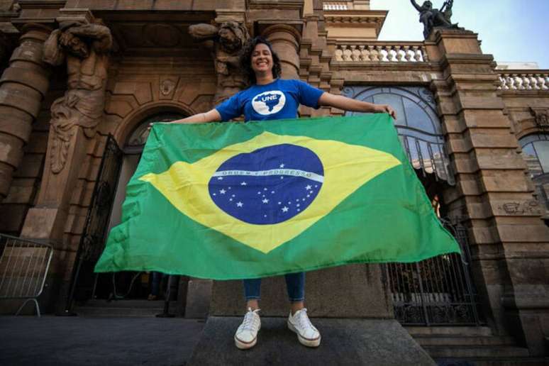 Bruna Brelaz &eacute; a oitava mulher eleita para liderar a UNE, mas a primeira negra e da Regi&atilde;o Norte