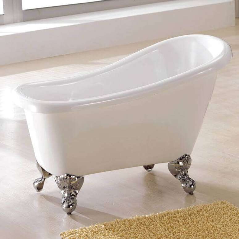 31. Banheira com p&eacute;s de ferro &ndash; Foto Jowilfried Tsonga