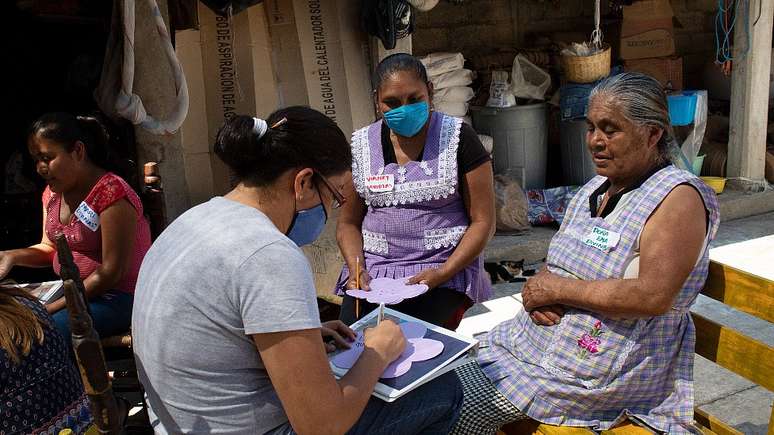 No México, ONG Pure Earth ajuda trabalhadores da cerâmica a fazer a transição para esmaltes sem chumbo