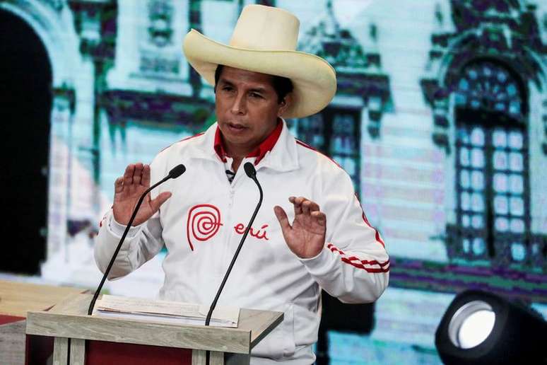 Pedro Castillo durante debate em Arequipa
 30/5/2021   REUTERS/Sebastian Castaneda