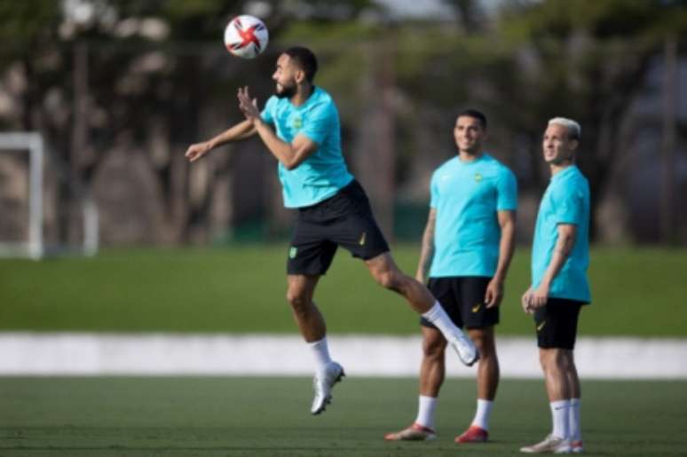 Matheus Cunha, Diego Carlos e Antony em treino da Seleção Olímpica (Foto: Lucas Figueiredo / CBF)