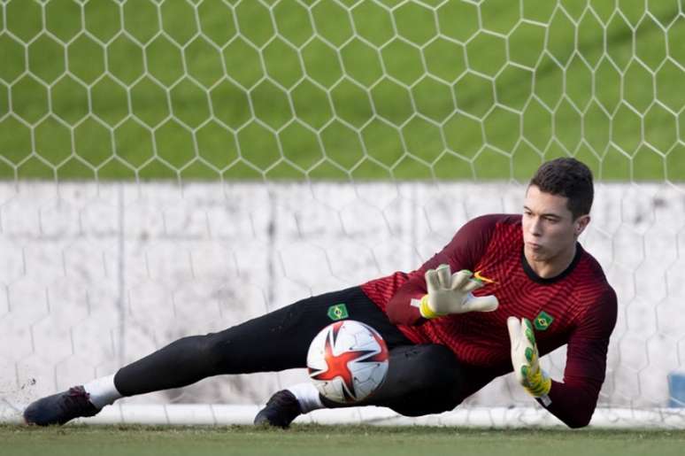 Brenno chegou ao Japão na última segunda-feira e fez seu primeiro treino nesta terça (Foto: Lucas Figueiredo / CBF)