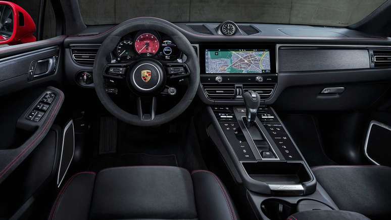 Porsche Macan: novo console central com comandos sensíveis ao toque.