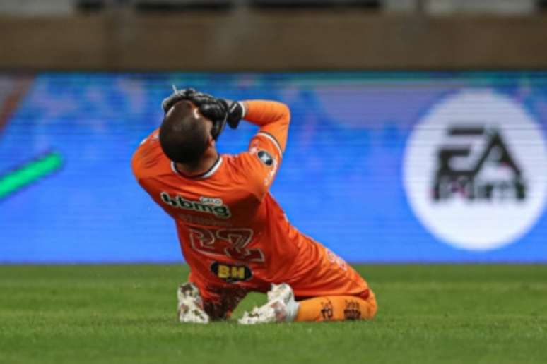 Everson teve uma noite de quase vilão, para ser o herói do Galo na passagem às quartas de final da Libertadores-(Pedro Souza/Atlético-MG)