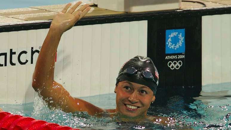 Tara Kirk Sell ganhou uma medalha de prata na Olimpíada de Atenas-2004; hoje ela é especializada em segurança em saúde