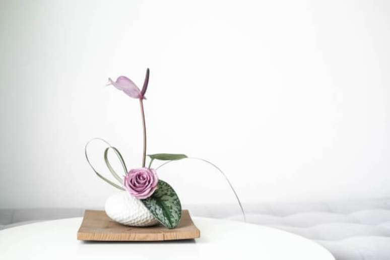 28. Ikebana &eacute; a arte de arranjos florais &ndash; Foto Linh Le