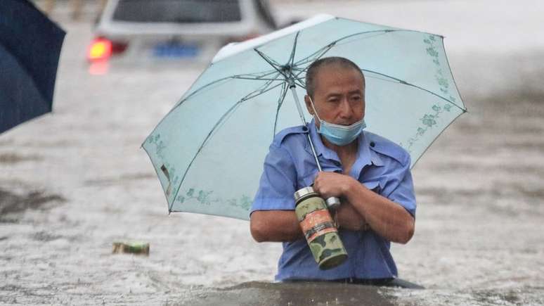 Chuvas fortes devem continuar até quinta, segundo serviço meteorológico chinês