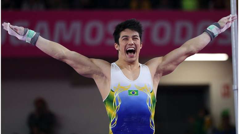 Arthur Nory foi campeão mundial da barra fixa em 2019