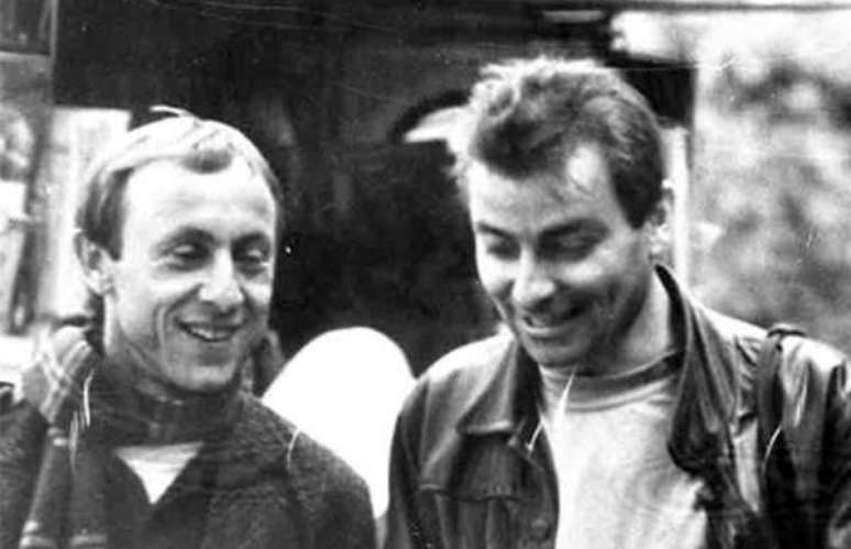 Luigi Bergamin em uma foto com Cesare Battisti datada de 1990