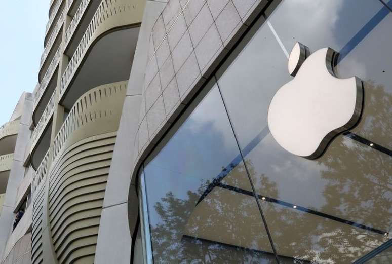 Logo da Apple em Bruxelas
 REUTERS/Yves Herman