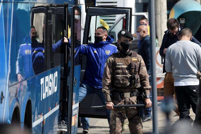  Jogadores do Boca Juniors s&atilde;o liberados de delegacia e embarcam para a Argentina