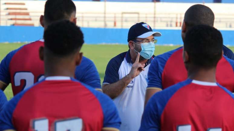 Enderson Moreira é o novo técnico do Botafogo (Foto: Bruno Oliveira/Fortaleza EC)