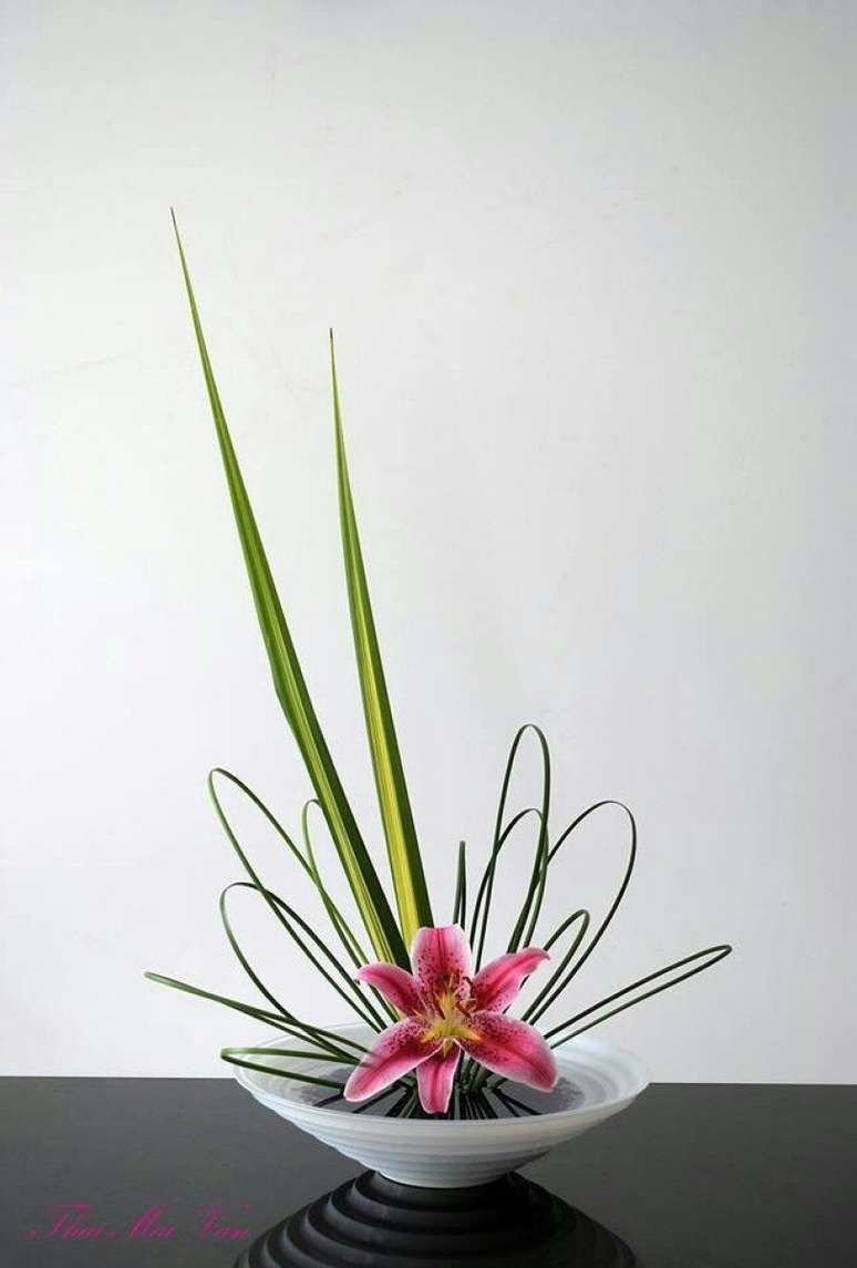 37. Ikebana simples e delicada &ndash; Foto Pinterest
