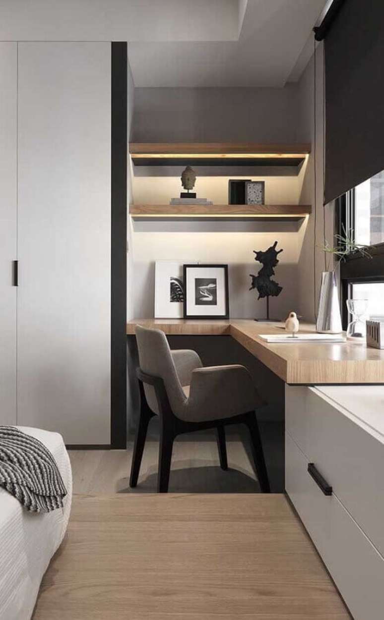 40. Escrivaninha de canto para decora&ccedil;&atilde;o de quarto planejado com escrit&oacute;rio &ndash; Foto: Futurist Architecture