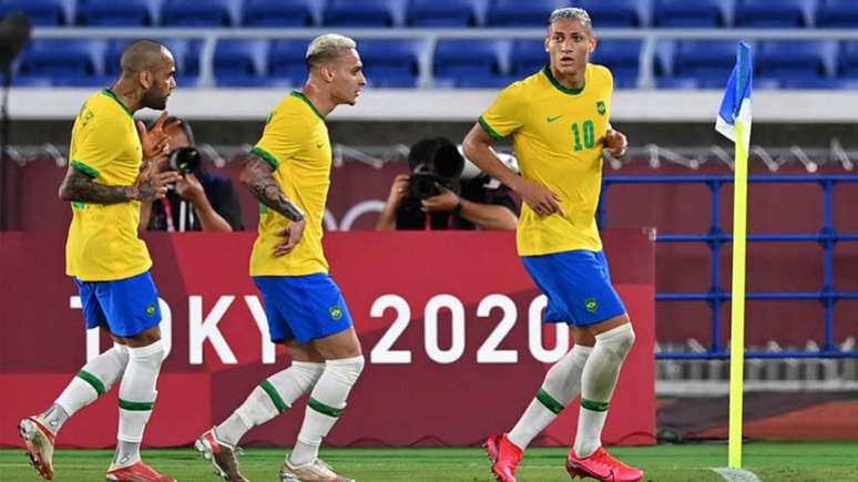 Richarlison marcou seu primeiro hat-trick na carreira (DANIEL LEAL-OLIVAS / AFP)