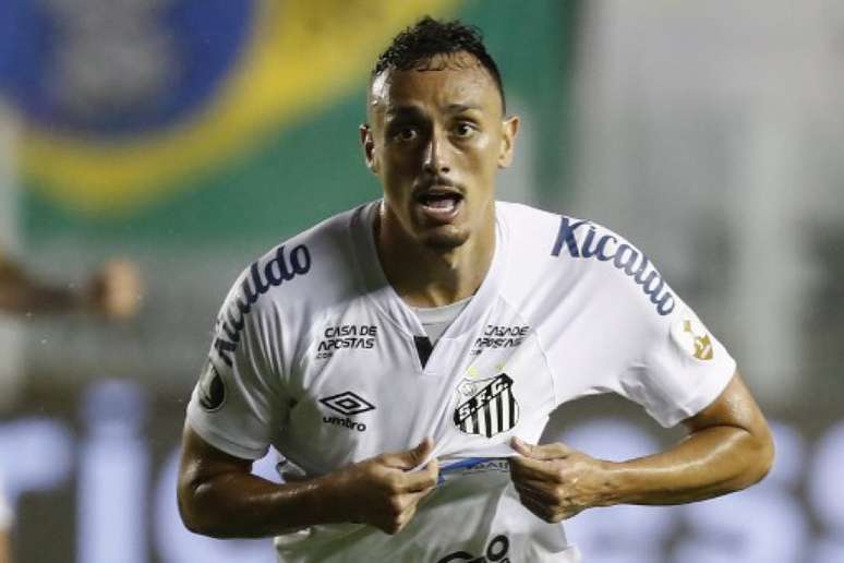 Diego Pituca foi negociado pelo Santos no início do ano (Foto: Sebastiao Moreira / POOL / AFP)