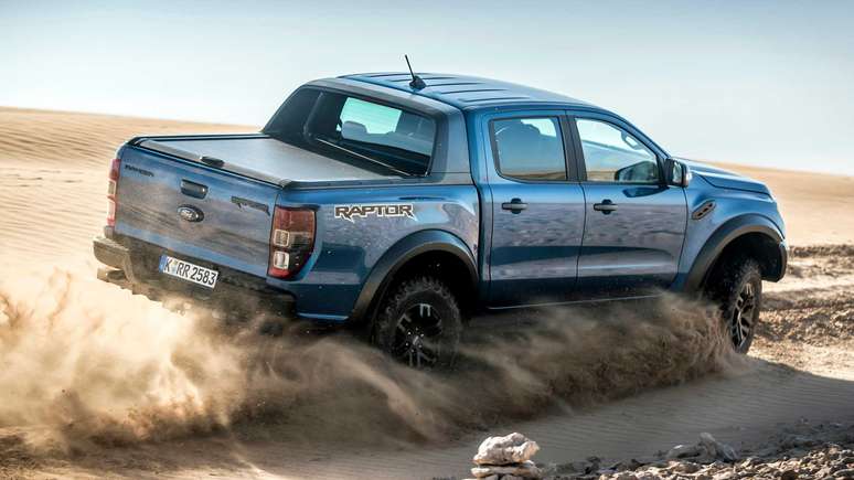 Ford Ranger Raptor é equipada com motor 2.0 biturbo diesel de 213 cv.